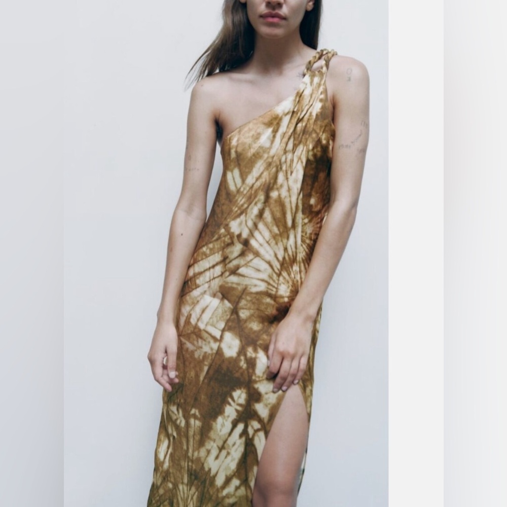 NWT Zara asymmetrical limited edition dress with braided shoulder, size medium